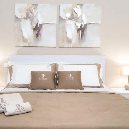 La Duca & Bed & Breakfast