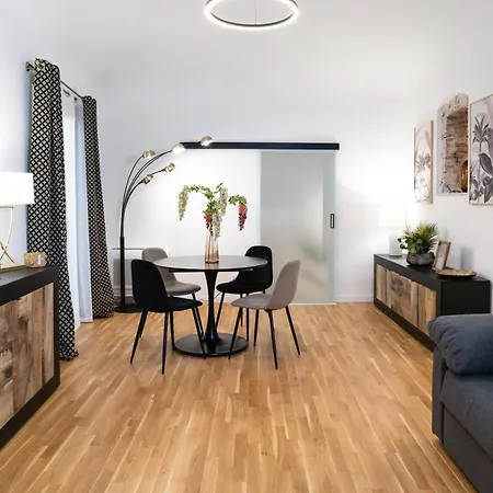 La Duca & Bed & Breakfast *