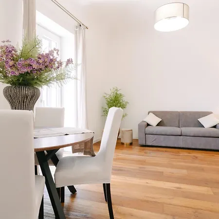 La Duca & Bed & Breakfast